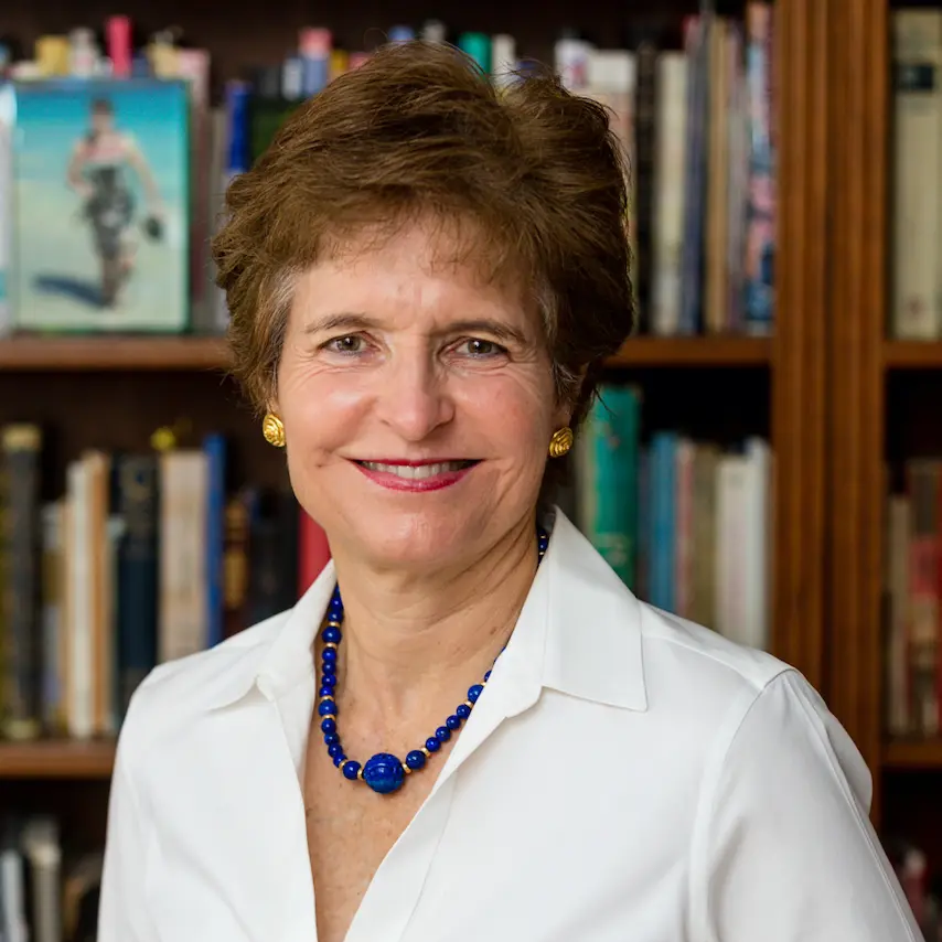 Margaret Enloe Headshot